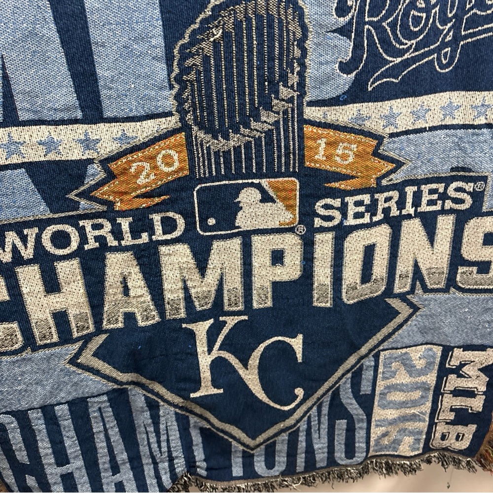 Kansas City Royals 2015 World Series Champions Throw Blanket Tapestry 47” X 59” - Picture 5 of 9